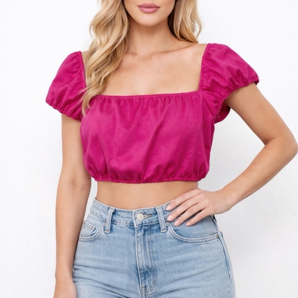 Wilfred Tops - NWT Aritizia Wilfred Ethereal Satin Rose Pink Puff Sleeve Cropped Top Size Large